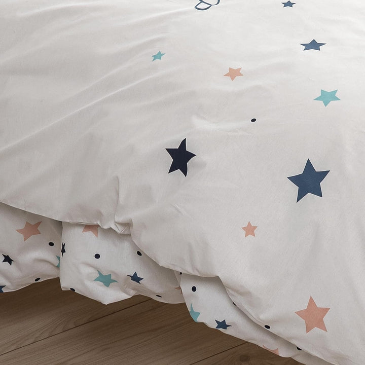 Sterne Mädchen-Bettwäsche Set · Kinderbettwäsche Sweet Dreams · Wende Motiv Wimpern · 2 Teilig - Kissenbezug 80X80 + Bettbezug 135X200 Cm